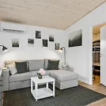 4 Bedroom Stunning In Vaeggerlose *