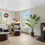 Дом отдыха 4 Bedroom Stunning In Vaeggerlose