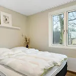 4 Bedroom Stunning In Vaeggerlose Дом отдыха Boto By