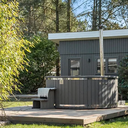 4 Bedroom Stunning In Vaeggerlose Vakantiehuis *