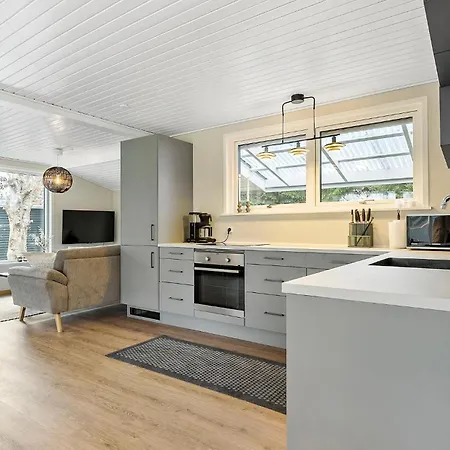 4 Bedroom Stunning In Vaeggerlose *