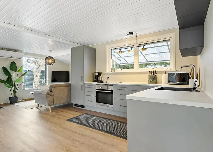 4 Bedroom Stunning In Vaeggerlose *